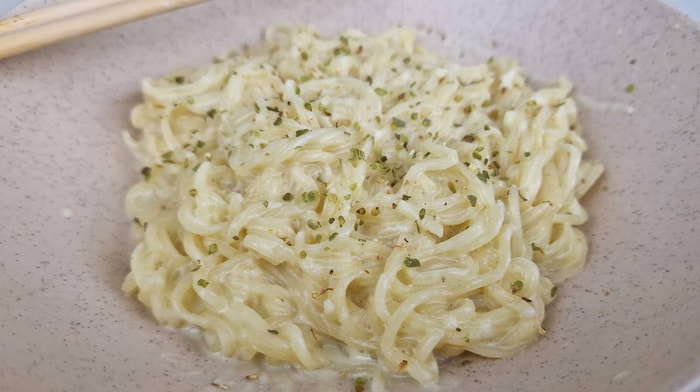 Easy Cheese Instant Noodles